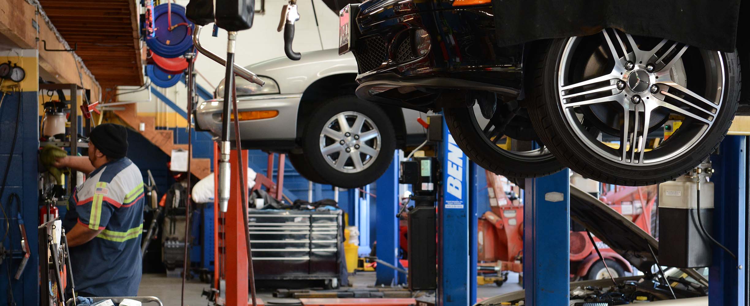 Auto repair shop with over 20 years of experience in Mountain View, California.